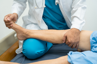 Best Knee Replacement Doctor in Chandigarh